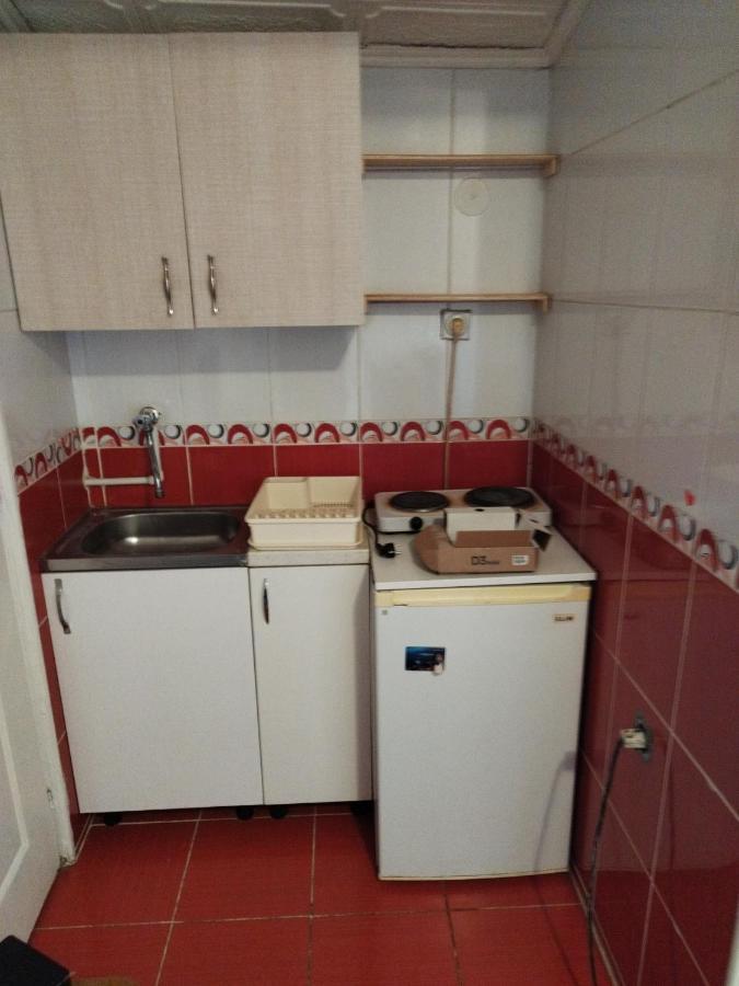 Small Apartment Private Bathroom Strong Wi-Fi Belgrad Exteriör bild