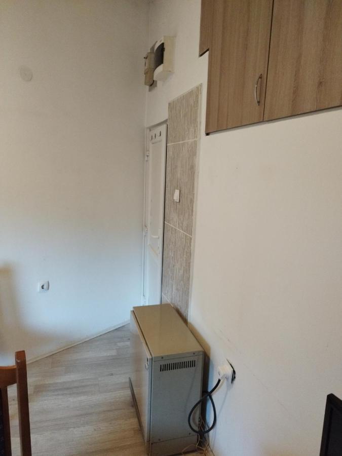 Small Apartment Private Bathroom Strong Wi-Fi Belgrad Exteriör bild
