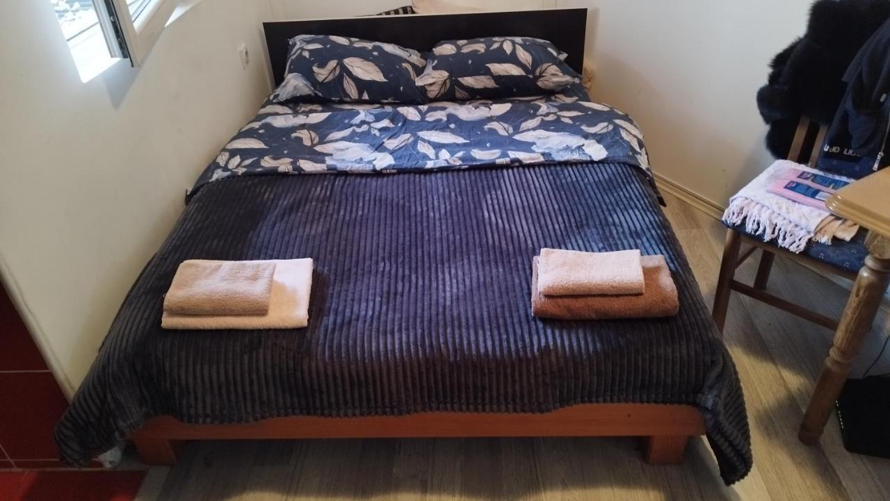 Small Apartment Private Bathroom Strong Wi-Fi Belgrad Exteriör bild